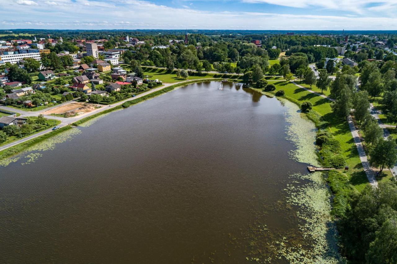 Lakeview Beach Apartment In Viljandi فيلياندي المظهر الخارجي الصورة